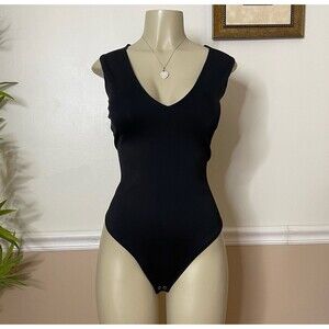 Good American Women’s Black Sculpting Deep-V Bodysuit Top
